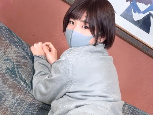 【素人】ここ‥丸見えww守られてないww超ミニスカセーラー服に着替えたJKロリ娘に乳首責めマスクずらしベロチューしてみた