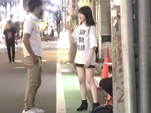 【素人ナンパ】早く帰りたいオーラが凄いバイト終わりJDだったが男優の乳首責め乳首舐めベロチュー舌技でエロモード覚醒