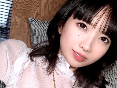 【素人ハメ撮り】これって撮ってる!?イイって言ったっけ!?覚えてないww本命男に強く言えない美少女が乳首責めクンニされる