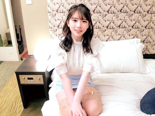 【素人ナンパ】100円あげるんでヤラせて!!Tバックずらし勃起した股間をこすり合わせ素股する美少女がTバックずらしハメ