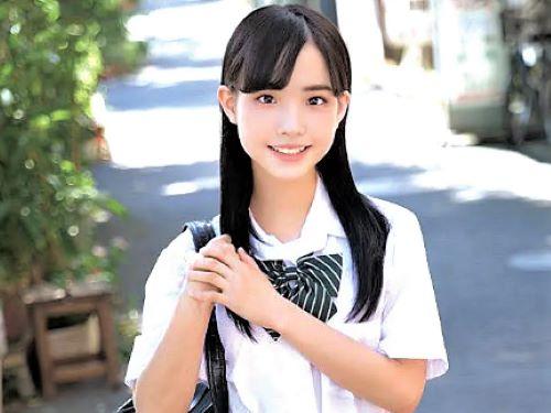 【素人ナンパ】Hしたくなっちゃった//Cカップおっぱいの恥じらいJKが自撮りオナニーでイッた直後全裸男優に着衣ハメられた