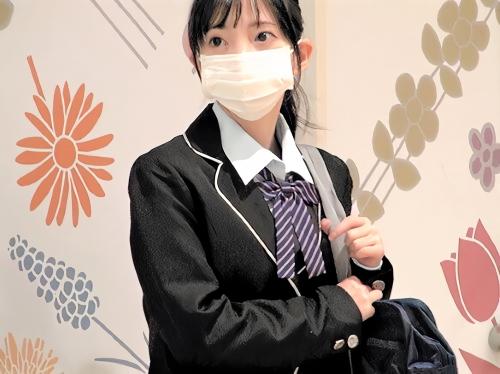【素人ナンパ】血行良くなり体に良いからと言い聞かせ美少女まんこ電マ責めしたら疼いたまんこに我慢できないロリJKが着衣H