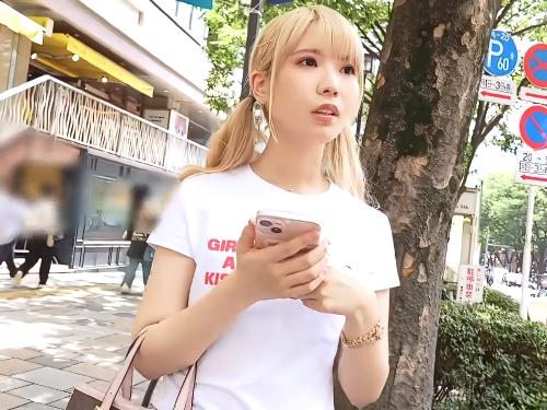 【素人ハメ撮り】最近他の女の子と会ってるでしょ‥あたし知ってるよ？ご飯より甘いモノ食べたい金髪つるぺた貧乳パイパン美少女