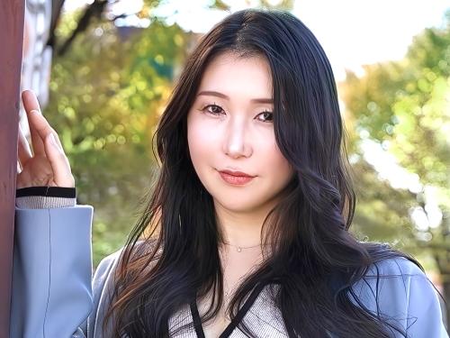 【人妻ハメ撮り】上品で清楚な黒髪ロング美熟女!夫が単身赴任中にAV出演し欲求不満なおばさんまんこに他人棒ぶち込まれ歓喜