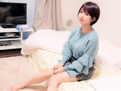 【素人ナンパ】某TV番組のフリしてロリ美少女のプライベートを覗く自宅訪問…小顔なスレンダー美巨乳JDがトイレに座り…