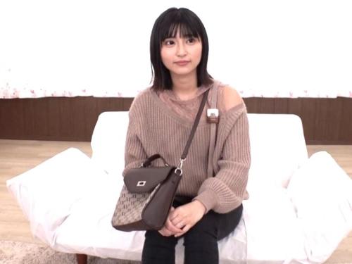 【人妻ナンパ】お金を手渡された揺れない貧乳の奥様が濃厚ベロキス素股からのパイパン手マンされ聖母まんこで巨根包み込み不倫
