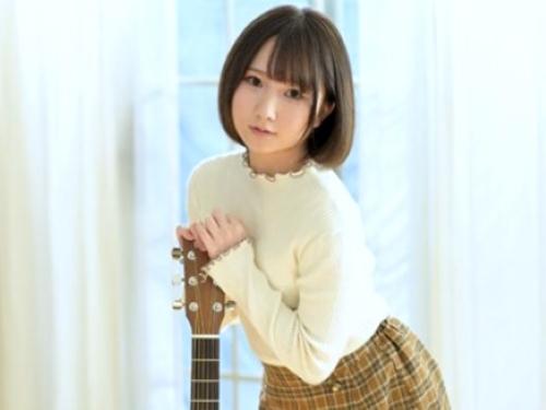 【AVデビュー】見てるだけでも可愛いお持ち帰りしたくなるち～ちゃいミニマム美少女が制服ミニスカ姿で抱きつきベロチューキス