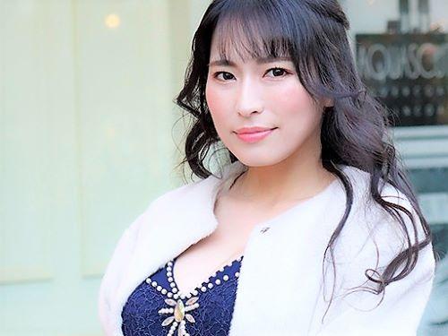 【人妻ナンパ】パンスト半脱ぎ状態で他肉棒フェラするスケベ奥様‥ホテルで舌いれまくりベロチューからの乳首責めされ快楽堕ち