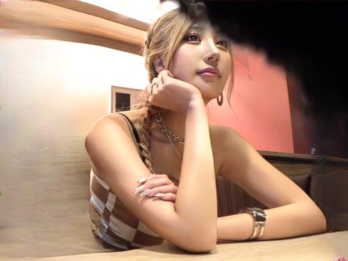 【マルチの女】お金ないなら知り合いに消費者金融の人いるからww見返りSEXする条件をのんだスレンダー美人ギャルに顔射