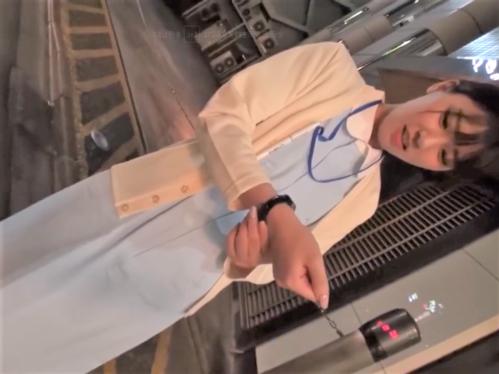 【素人ナンパ】清楚な美女お姉さんが人助け企画に参加「ちょっと硬いですw」美乳おっぱいの美人ナースが治療でフェラする