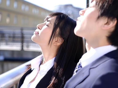 【NTR】土下座では許され無いわ‥これは犯罪よ!会社で同僚に中出しされた巨乳お姉さんが彼氏よりレイプ男を選び両思いSEX