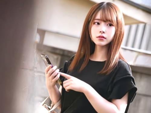 【無許可×盗撮】清楚系JDお姉さんのパンチラや生着替えを勝手に隠し撮りした男が彼氏とのイチャイチャSEXも撮影していた