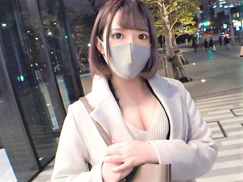 【素人ナンパ】イッちゃいそう～//簡単にヤラせてくれそうな美人をホテル連れ込み黒パンスト破りずらしハメ着衣SEXしてみた