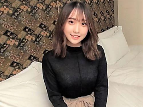 【素人ナンパ】手コキながら乳首舐めベロチューキスするオシャレお姉さんが白パンツにシミ作り無毛パイパンまんこ見られ濃厚羞恥