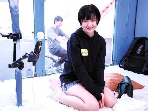 【NTR】お金が欲しくて応募してきた仲良しカップルのミニスカJD彼女に魔改造された電マをあて我慢チャレンジさせてみた企画