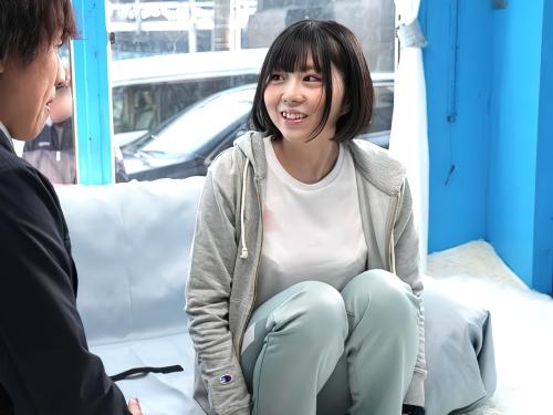 【素人ナンパ】え‥入っちゃった!?お世話大好きJKマネージャーが偽童貞に素股したら‥実はプロ男優でしたドッキリで騎乗位された