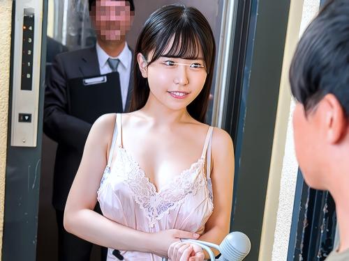 【性活保護法】なんて呼べば良いですか!?平等社会を目指す国から派遣されてきた童顔ロリ美少女のパイパンまんこをクンニする男