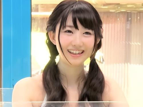 【素人ナンパ】明るいお姉さんの指導の元マジックミラー号で初対面男性と混浴や素股マッサージしてみたロリJDスレンダー美少女