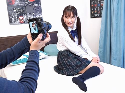 【JK】「お母さんは3年前にちょっと‥」お父さんと二人三脚で生きている父子家庭のロリ美少女が制服着衣SEXで処女を喪失