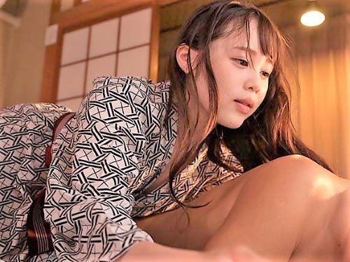 【逆NTR】仕事熱心な部長が大好き♥既婚上司が入浴している露天風呂に躊躇する事なく入る部下OLが小悪魔ボディで痴女る