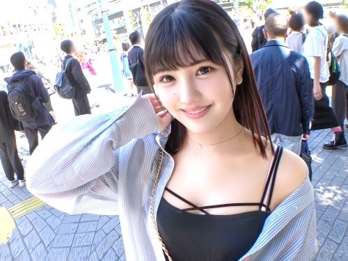 【素人ナンパ】男の人におもちゃはヤッてもらった事ないかも//電マでオナニーするJDデカ尻お姉さんが透けパンツずらしクンニされた
