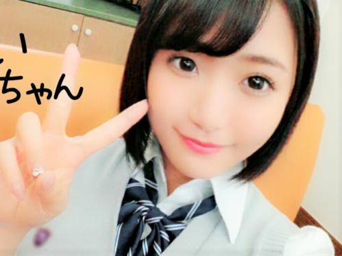【素人ハメ撮り】屈託ない笑顔が眩し過ぎるSNSで見つけたロリ美少女とホテルで✗✗…過激な妄想する箱入り娘の優等生に中出し