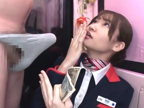 【素人】フライト帰りの美人お姉さん恋愛テクニック教えて下さい!!マジックミラー便の中でデカチンをフェラ手コキする【MM便】
