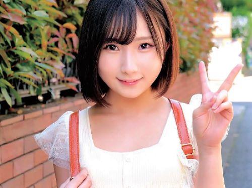 【素人ナンパ】お姫様抱っこでパンチラ撮影された貧乳ロリ美少女の脳汁溢れまくりベロチュー…スレンダーJDが手繋ぎクンニ