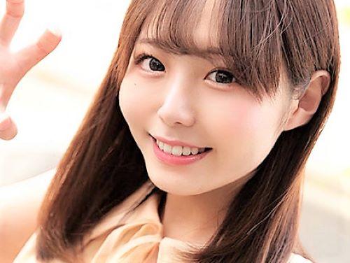 【素人ナンパ】乳首責めされエロい顔した白パンツ履く清楚系スレンダーお姉さんはCカップ美乳おっぱい揉まれ服捲られても無抵抗