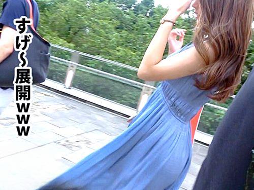 【人妻ナンパ】SNSで知り合った若い男にママ活していると言う35歳の子無し清楚系美熟女が不倫相手との手コキプレイ見せてくれた