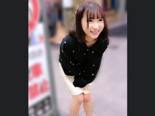 【素人ナンパ】我慢できない‥Hしたい//♥リモバイで弄ばれるロリ美少女が野外でイキまくり貧乳娘のパンツが駐車場で丸見え
