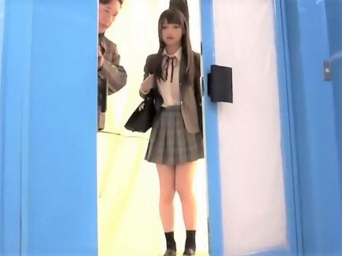 【素人ナンパ】イックーイクーー　MM号を覗いていた制服JKがエロ企画に挑戦!彼氏いる美少女がディルド挿入しお漏らし潮吹き