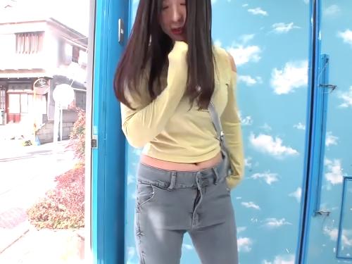 【素人ナンパ】へそ出しファッション姿でナンパされたGカップ巨乳お姉さんがマジックミラー号で乳首責めクンニされ羞恥