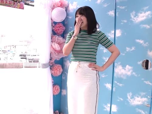【素人ナンパ】はぁ負けちゃいました‥えぇ!?彼氏とすれ違い気味のお姉さんがマジックミラー号で野球拳してみたらぶっかけ顔射された