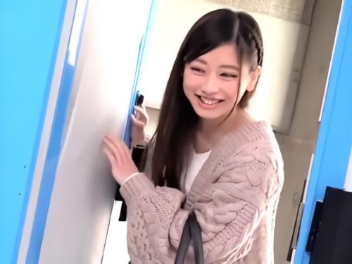 【素人ナンパ】彼氏いませんwマジックミラー号で知り合った男とその日に中出しSEXまでしてしまったロリ系スレンダー美少女