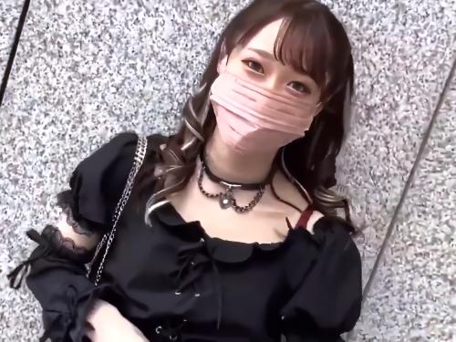 【美人】えーこんな人居るのwwやばっwwムレムレルーズソックスの匂い嗅ぎ興奮する男に痴女化するスレンダー小悪魔ゴスロリ娘