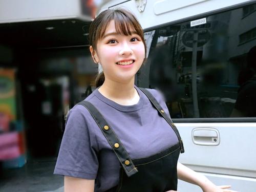 【素人ナンパ】んふふ‥いいですよ♡花屋の看板娘に童貞男性が悩み相談してみた企画!!母性本能擽られ巨乳おっぱい出すお姉さん