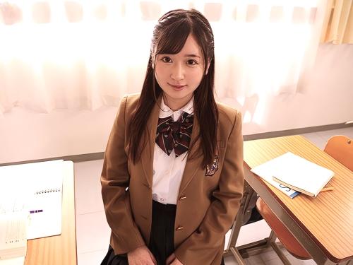 【主観】教室でおっぱい揉まれたり制服着衣の立ちバック挿入された巨乳の転校生が彼氏ちんぽをベロチュー乳首責め手コキる