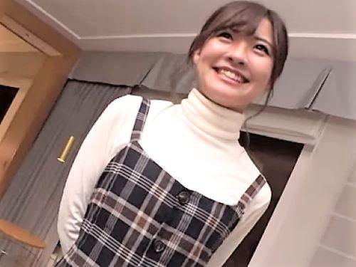 【素人】えへへ‥パンツ見られちゃった//笑顔バチクソ可愛いロリフェイス保育士が美少女まんこで電マオナニーした後シャワーする