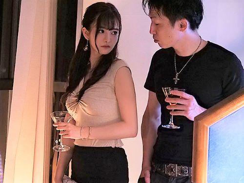 【NTR】んん…みんなは？絶倫巨根に快楽堕ちしたスレンダー人妻…指オナニーしながら元彼チンポ咥える黒パンスト美人