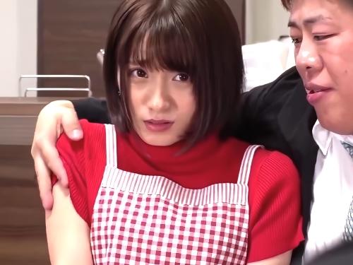【人妻レイプ】乳首責め乳首舐めパンツずらしクンニされてしまった華奢なスレンダー若妻が夫不在の時に旦那上司に寝取られ中出しされた
