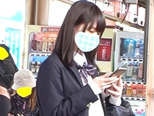 【痴漢レイプ】清楚JKのミニスカの中を隠し撮りするだけではなく家まで特定しスレンダー美少女の美乳ボディ盗撮するストーカー