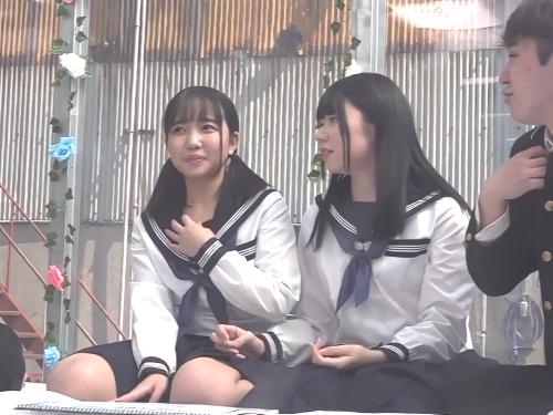 【素人ナンパ】ホントにナイっナイっ‥だって彼氏いるもんww童貞の男友達の前で羞恥な質問されたJK美少女がマジックミラー号で‥