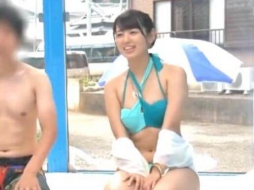 【MM号】水着の美人お姉さんがお友達と仲良くマッサージ!巨乳おっぱいのスレンダー美女に中出しして気まずい…【素人ナンパ】