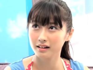 【素人ナンパ】えっ…ちょっと慣れて無くて//不安げな表情をしていたエロ可愛い美人お姉さんがマジックミラー号で筆おろし企画