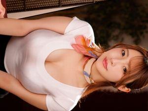 【メンズエステ盗撮】素人：巨乳おっぱいをした美人お姉さんに手コキ＆フェラしてもらい下着着衣セックス＆ローションエッチ♪