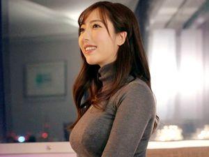 ＜素人＞三十路のイイ女！清楚なルックスと巨乳巨尻という極上スタイルを持つ美人お姉さんが欲求不満でAV出演してセックス！