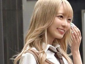 ＜素人＞金髪ギャル★逆ナンパしてくるマルチ女を犯す！パイパン美人女子に強引にイラマチオ＆乳首責め、エロい着衣セックス！