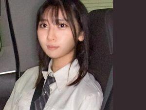 ＜素人ナンパ企画＞可愛い♡美乳美尻美脚！自宅でベロキス＆フェラ、下着着衣でセックス！清楚に見えてエロいビッチお姉さん！