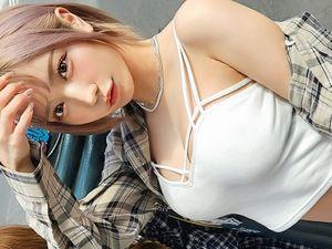 ＜素人＞逆ナンパ★巨乳★ショートカットの美乳美尻美脚の可愛いギャル！巨根イラマチオ、手マン、パイズリ、騎乗位セックス！